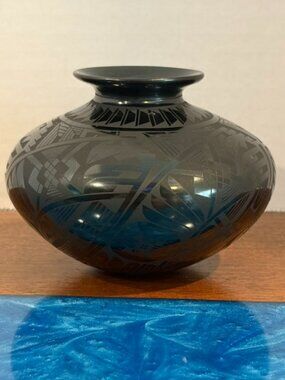 Mata Ortiz Salvador Baca Blackware Pottery Vase Seed Pot